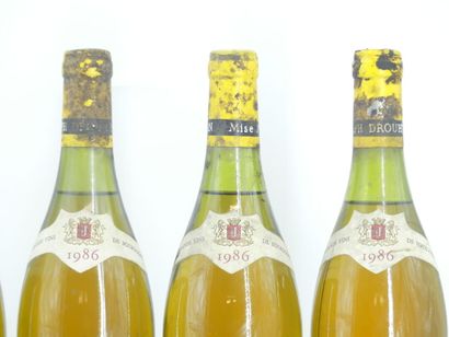 6 CLOS DES MOUCHES 1986 DROUHIN
6 bouteilles...