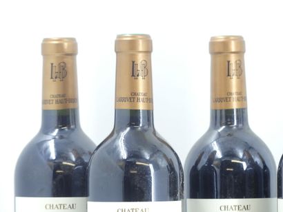 6 BORDEAUX 
5 bouteilles de PESSAC LEOGNAN,...