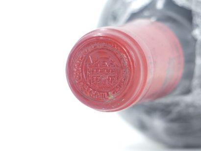 1 CHEVLA BLANC 1979
1 bouteille de SAINT...