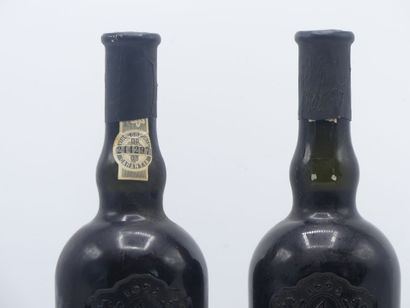 2 bouteilles de PORTO 2000 TAYLOR S





Sur...