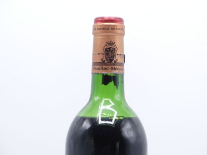 1 bouteille de PAUILLAC 1982 CHÂTEAU PICHON...