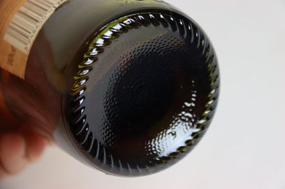 1 CALVADOS V.S.O.P
1 bouteille de CALVADOS,...