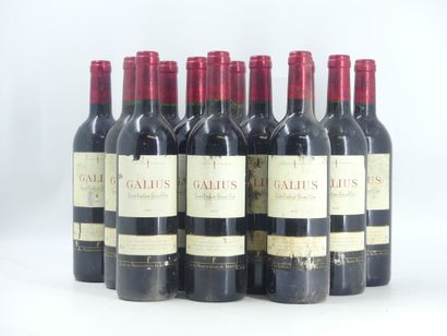 12 GALIUS 2001
12 bouteilles de ST EMILION,...