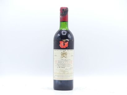 1 bouteille de PAUILLAC 1972 MOUTON ROTHSCHILD....