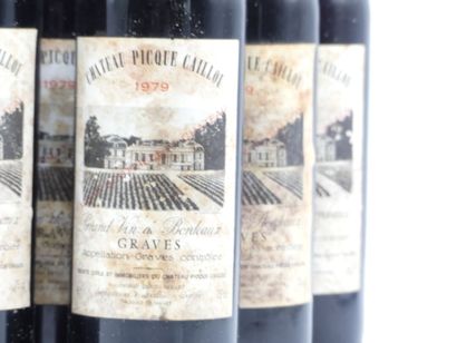 9 bouteilles de GRAVES 1979 CHÂTEAU PICQUE...