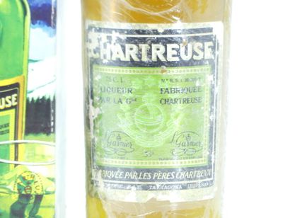 1 bouteille de CHARTREUSE TARRAGONE + BOITE...