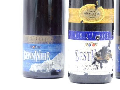2 bouteilles de PINOT NOIR D ALSACE 1995...