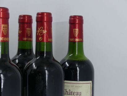 10 bouteilles de SAINT EMILION GRAND CRU...