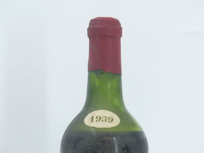 1 FLEUR PETRUS 1959
1 bouteille de POMEROL,...