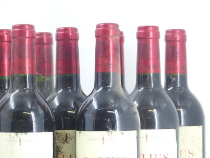 12 GALIUS 2001
12 bouteilles de ST EMILION,...