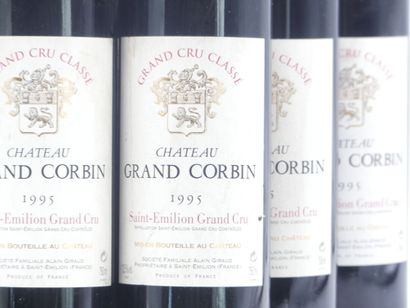 12 bouteilles de SAINT EMILION GRAND CRU...