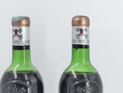 2 PAPE CLEMENT 1978
2 bouteilles de GRAVES...