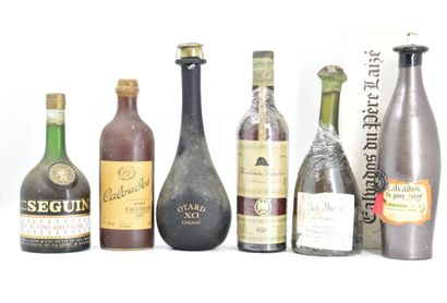 6 BOUTEILLE D'ALCOOL
1 bouteille de MANDARINE...