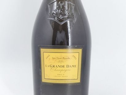 1 VEUVE CLICQUOT 1995
1 bouteille de CHAMPAGNE...