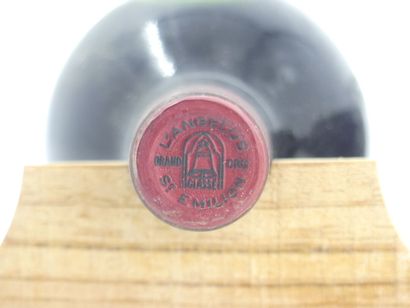 2 ANGELUS 1974
2 bouteilles de ST EMILION,...