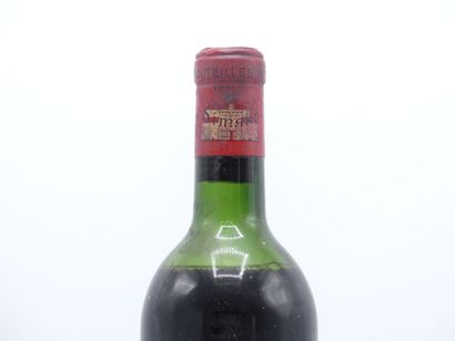 1 bouteille de SAINT EMILION 1961 CHÂTEAU...