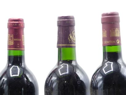 2 bouteilles de MARGAUX 1994 CHÂTEAU TAYAC	

1...