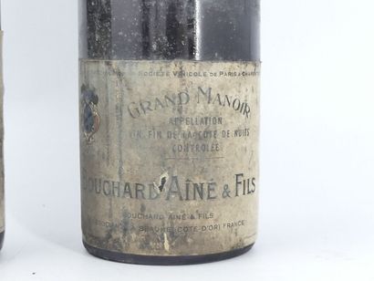 2 BOURGOGNES
1 bottle of CHARMES CHAMBERTIN,...