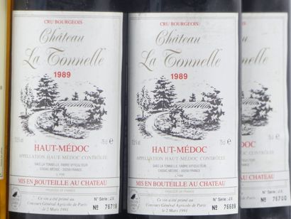 12 BORDEAUX
5 bouteilles de HAUT MEDOC 1989...
