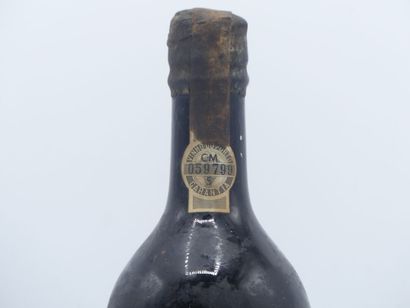 1 bouteille de PORTO 1967 COCKBURN S. Étiquette...