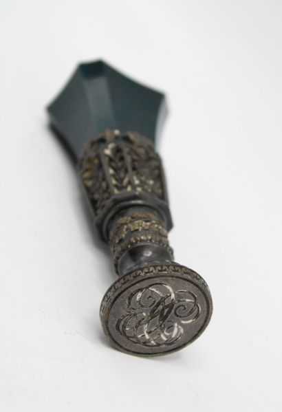 Silver seal and blood jasper.
Height : 8...