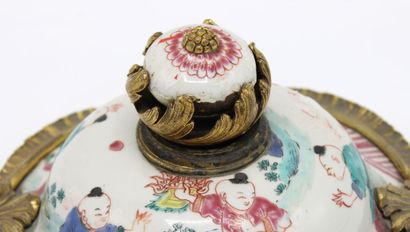 Ceramic vase cover decorated with children...