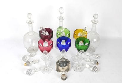 NACHTMANN, 6 verres à vin en cristal taillé...