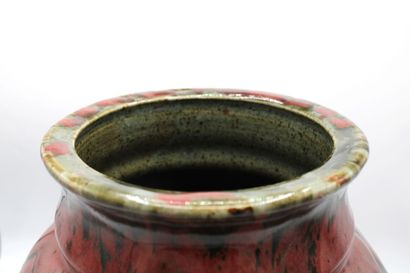 Charles HAIR (né en 1955). Grand vase en...