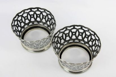 Paire de cache-pot en argent massif.
Diamètre...