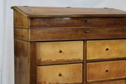 Meuble cartonnier dit 