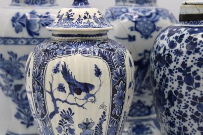 Set of four glazed earthenware pots.
Heights...