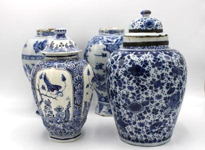 Set of four glazed earthenware pots.
Heights...