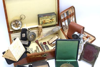 Lots of various display items including:
-...