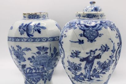 Set of four glazed earthenware pots.
Heights...