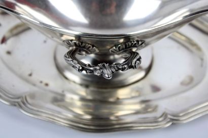 Saucière en argent, poinçon Minerve et poinçon...
