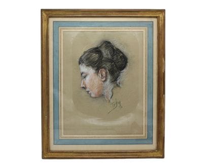 School of the XXth. Young woman with a bun...