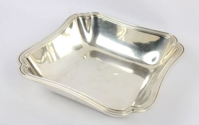 Corbeille en argent de forme carrée les angles...