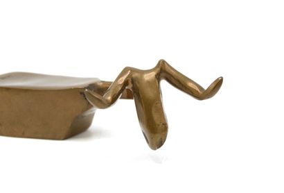 Yves LOHÉ (né en 1947). Sculpture en bronze...