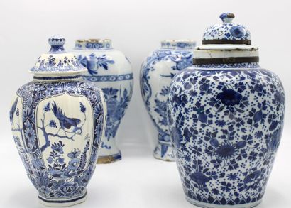 Set of four glazed earthenware pots.
Heights...