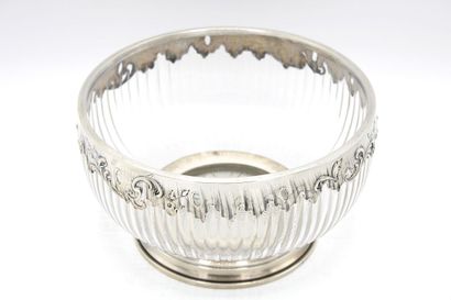 Coupe en cristal, la monture en argent à...