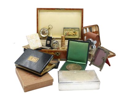 Lots of various display items including:
-...