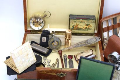 Lots of various display items including:
-...