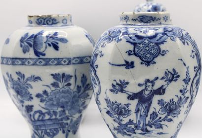 Set of four glazed earthenware pots.
Heights...