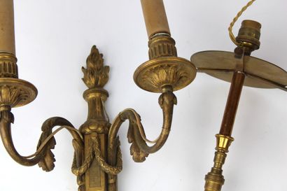 Pair of electrified sconces in gilt bronze.
Height...