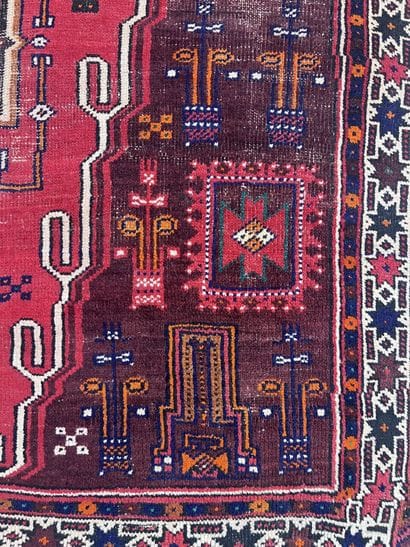 Tapis Beloutchistan afghan 
Usures 
Dimensions...