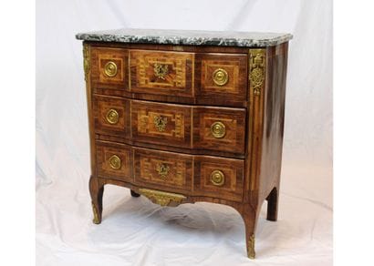 Commode ouvrant par 3 tiroirs en façade,...