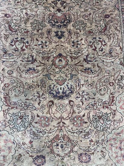 Tapis Cesaree soyeux 
En coton mercerisé...