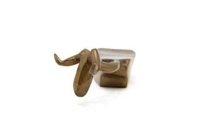 Yves LOHÉ (né en 1947). Sculpture en bronze...