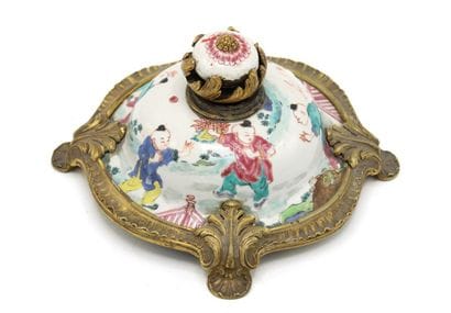 Ceramic vase cover decorated with children...