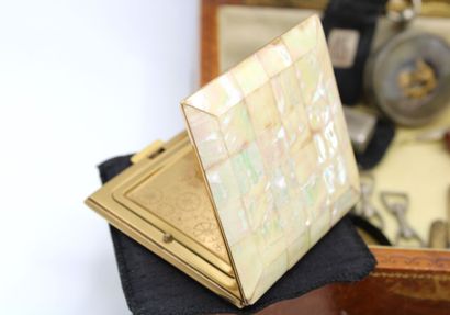 Lots of various display items including:
-...
